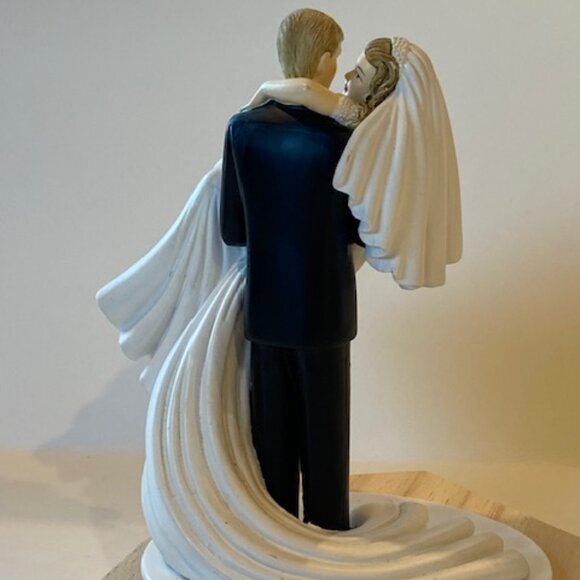 Wedding cake topper. Bride and Groom. Never used - Picture 4 of 6